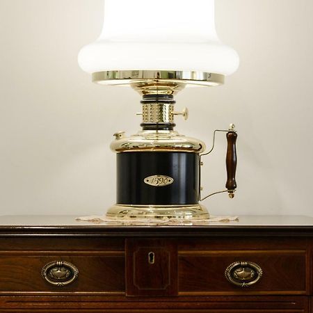 Charming Retiro Appartement Madrid Buitenkant foto